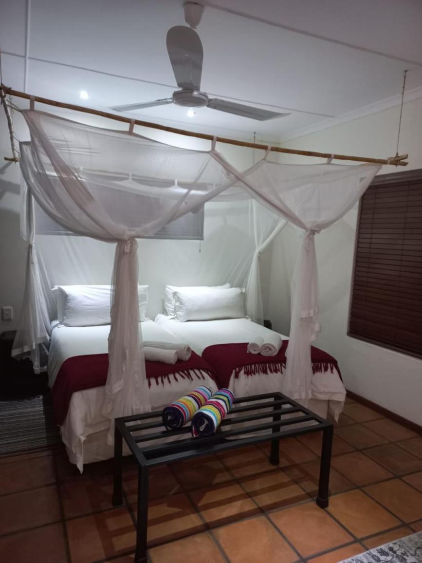 Aant Dorpseind Hotel Vanrhynsdorp Ngoại thất bức ảnh